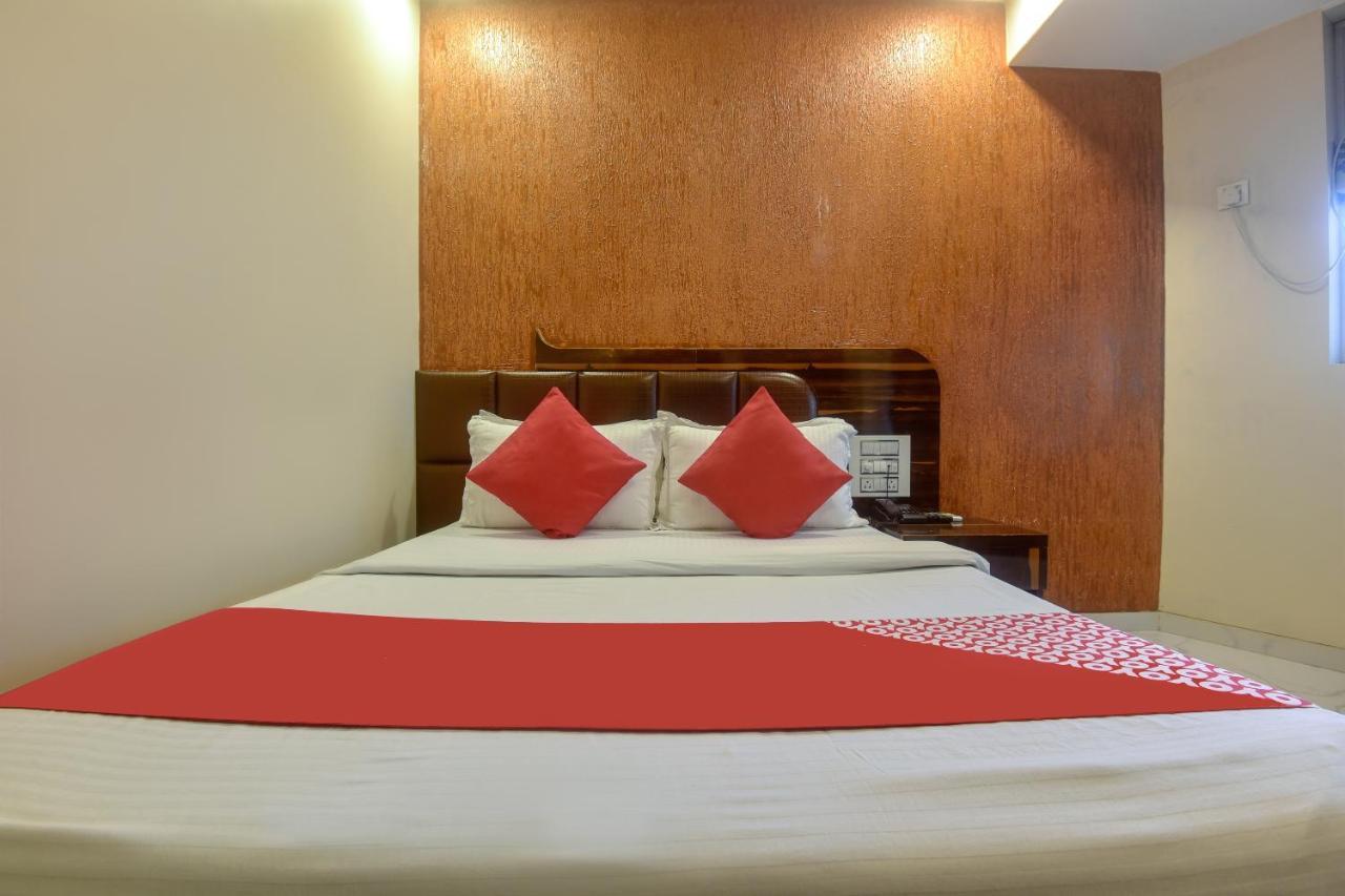 Oyo 28893 Hotel Gulf Mumbai Exteriör bild