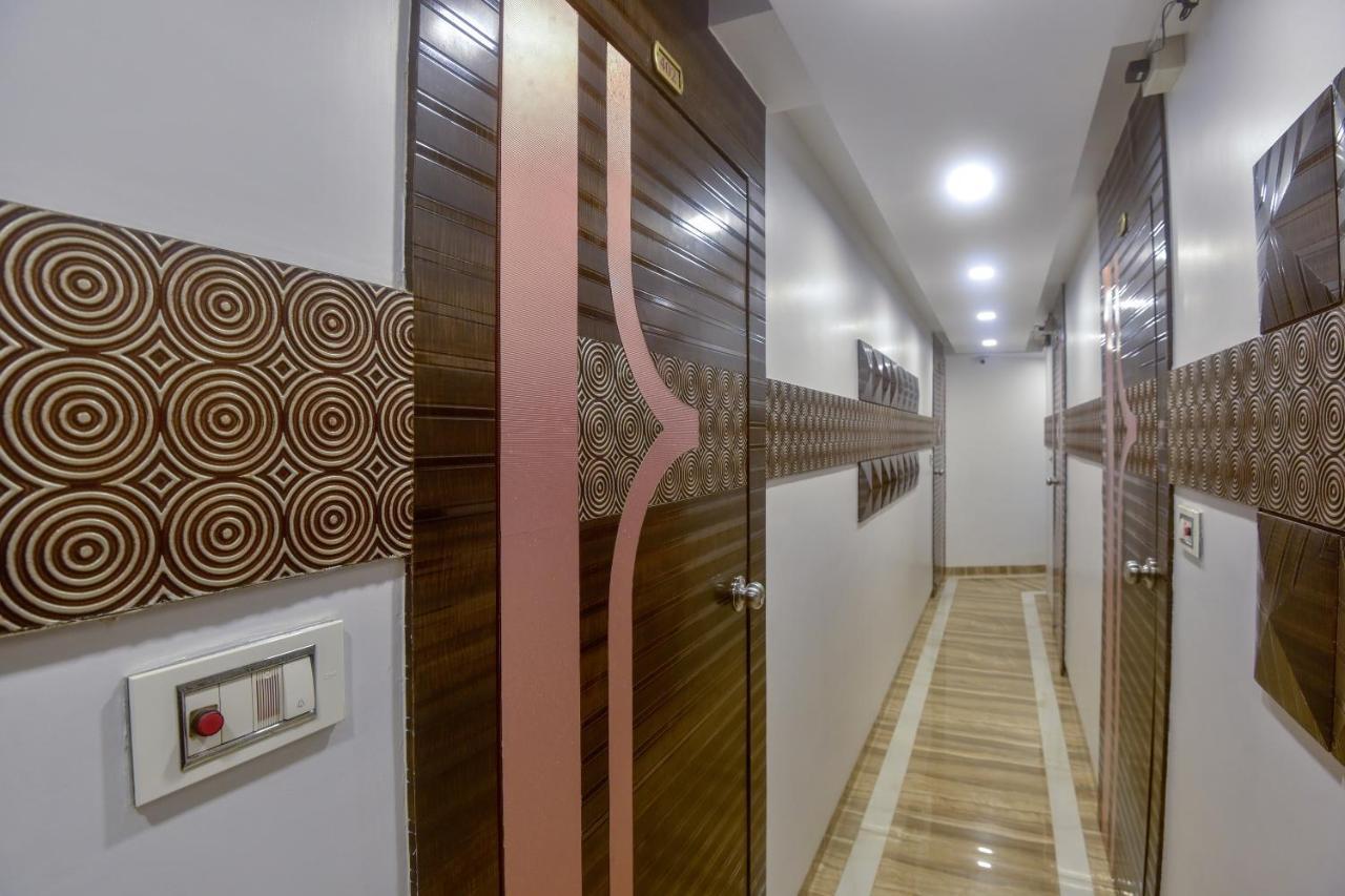 Oyo 28893 Hotel Gulf Mumbai Exteriör bild