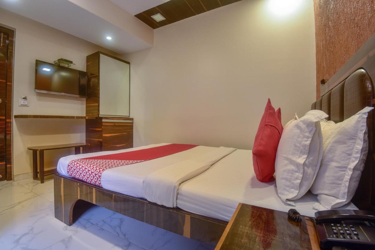 Oyo 28893 Hotel Gulf Mumbai Exteriör bild