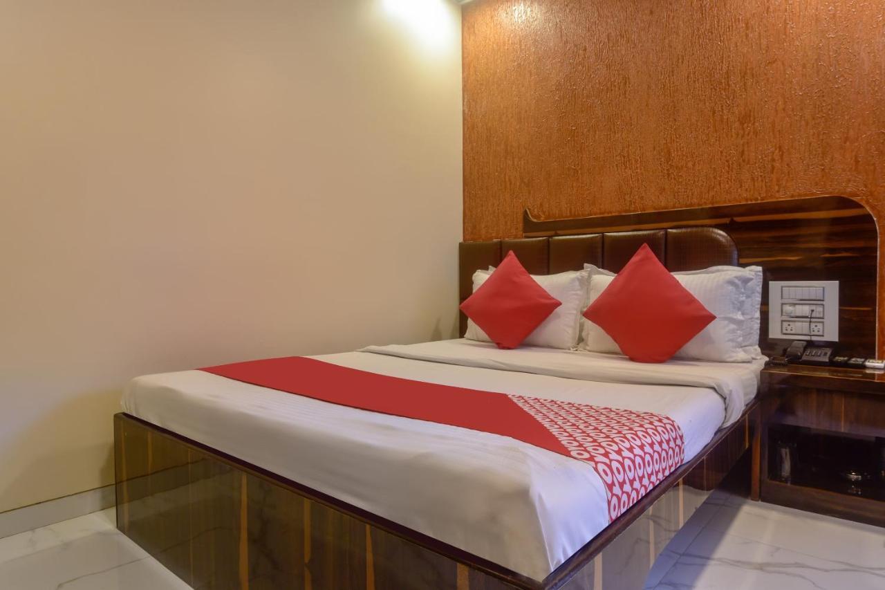 Oyo 28893 Hotel Gulf Mumbai Exteriör bild