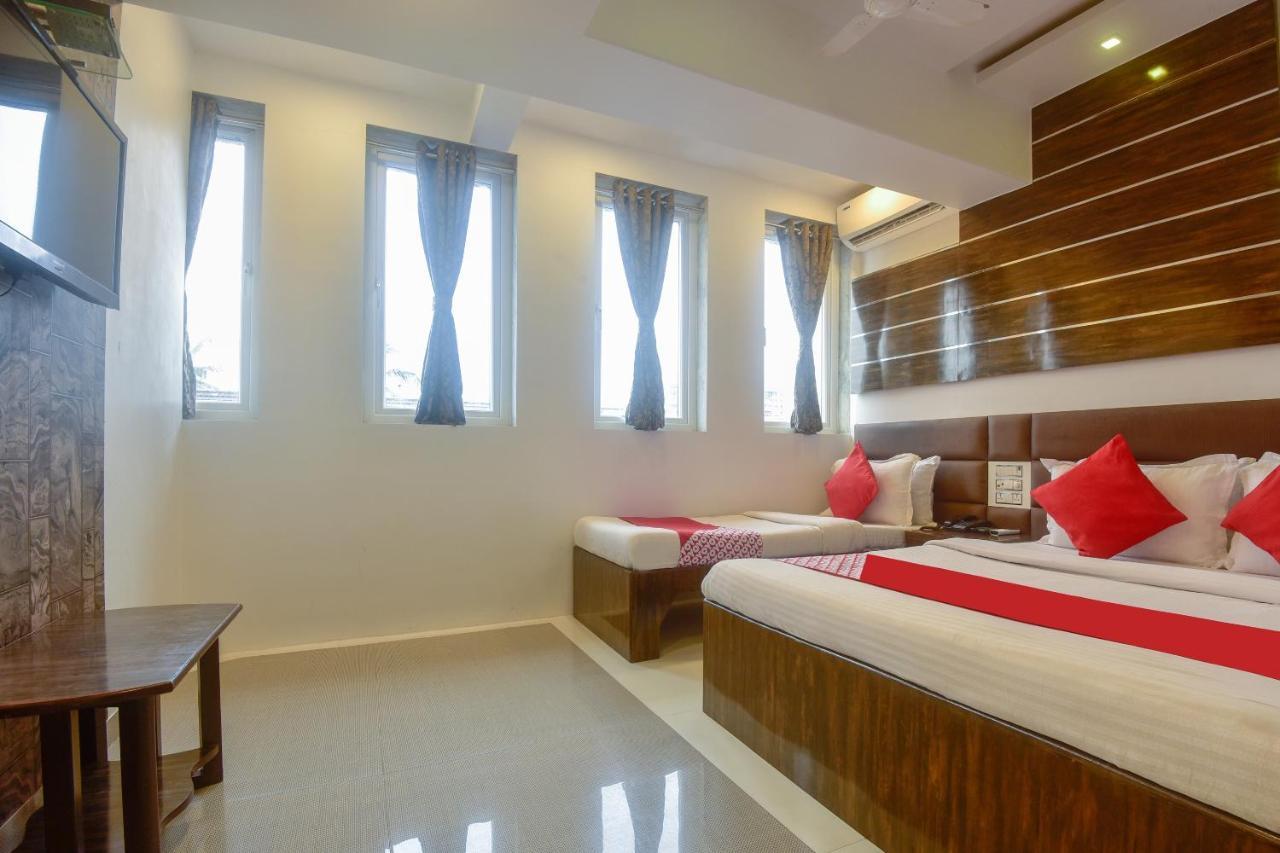 Oyo 28893 Hotel Gulf Mumbai Exteriör bild