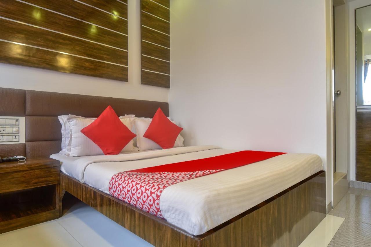Oyo 28893 Hotel Gulf Mumbai Exteriör bild